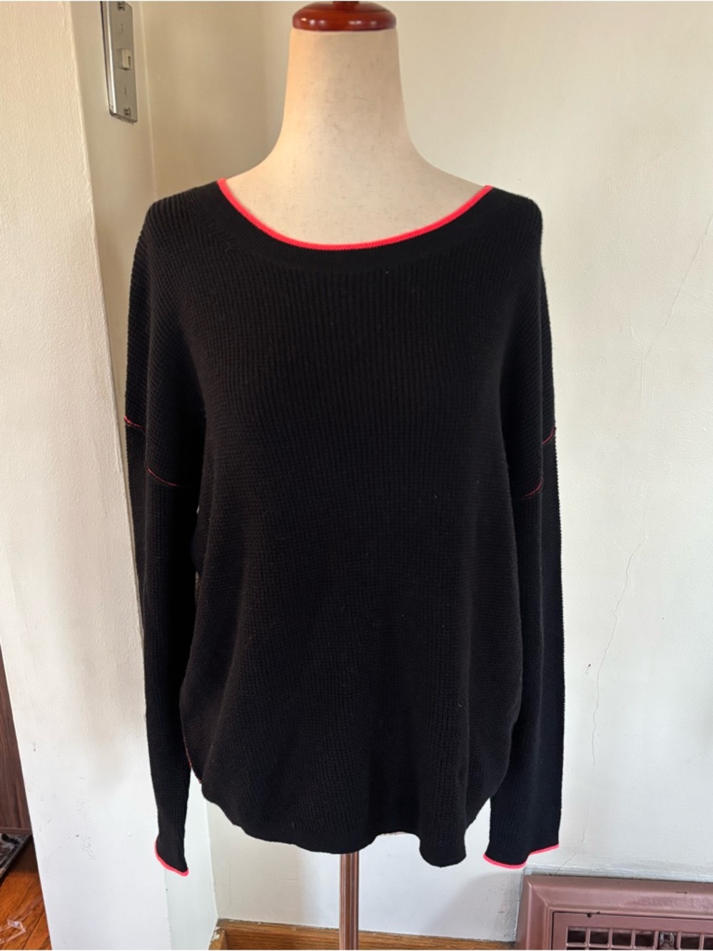 Lisa Todd Cotton Cashmere Sweater. Size Medium